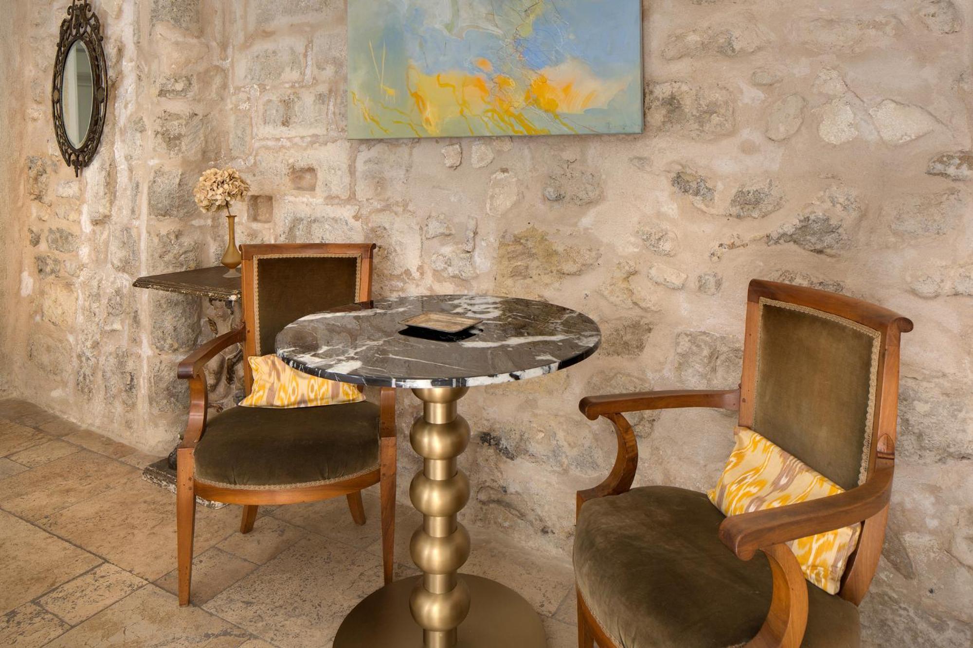 أفينيون La Maison Des Augustins 4 Stars Spa Et Fitness المظهر الخارجي الصورة